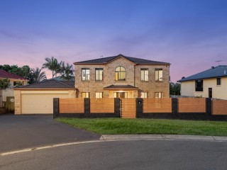 Exceptional lifestyle gem in Lakewood Estate - Parkinson, the “Family Friendly” suburb
